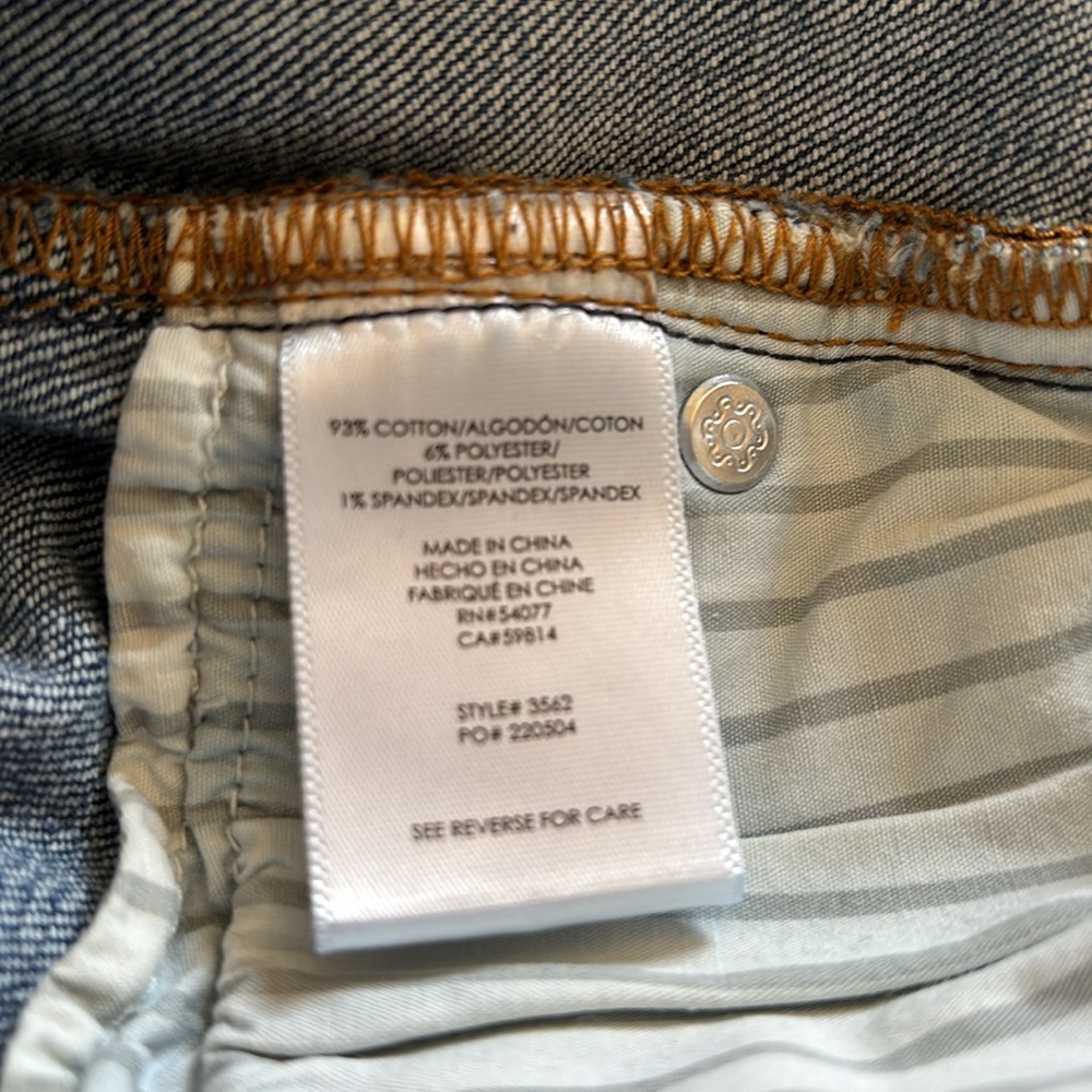 Cabi Slim Boyfriend Lightwash Blue Women's Jeans - Picture 9 of 13